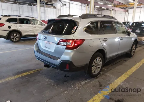 2018 Subaru Outback 2.5I Premium z USA, uszkodzony, nr VIN 4S4BSAFC7J3288248